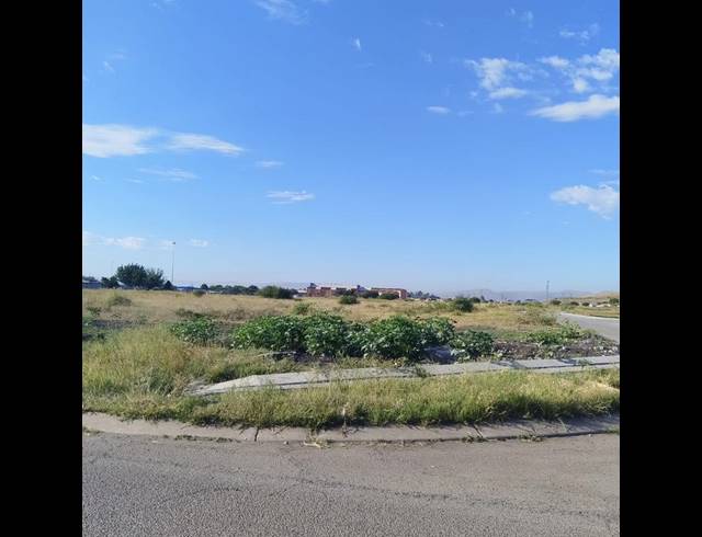 LAND FOR SALE IN MERITENG